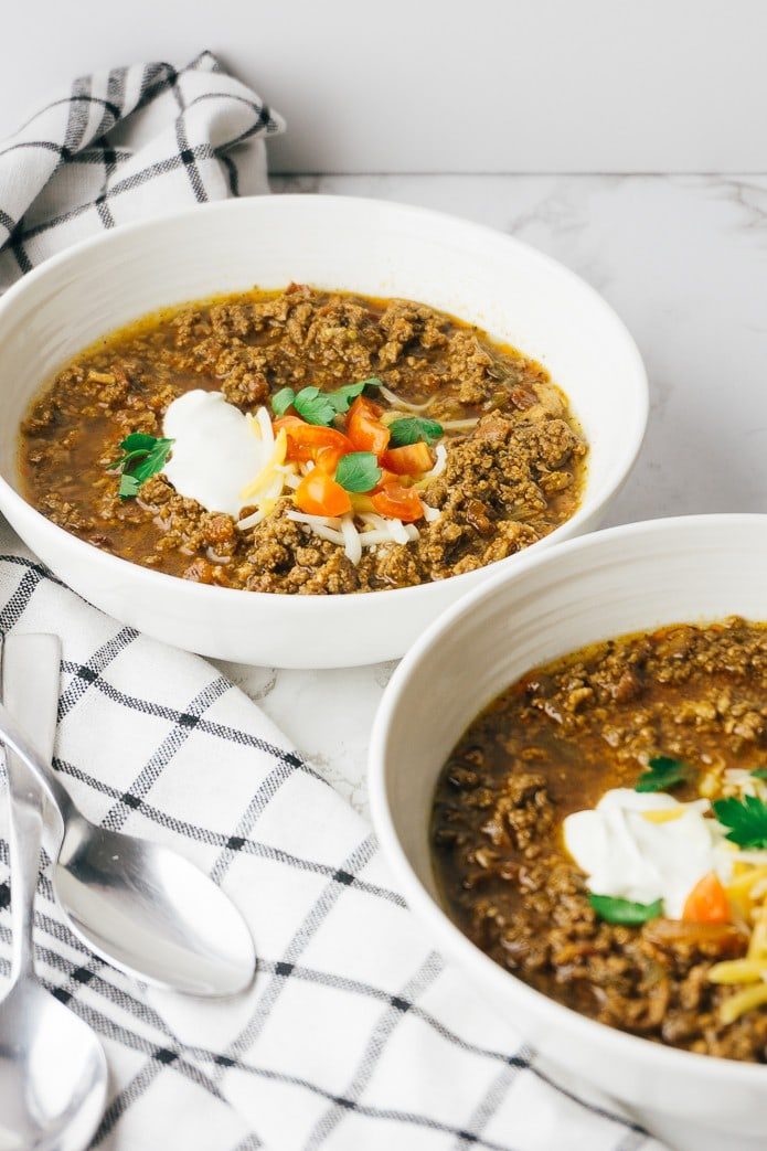 two bowls of low carb chili