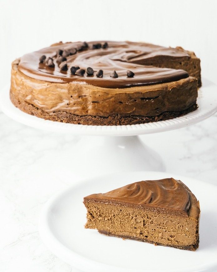 sugar-free chocolate cheesecake is keto and gluten-free