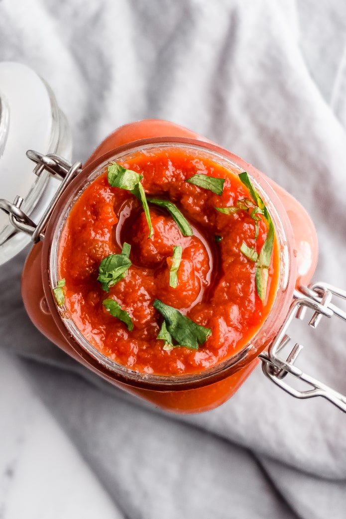 keto red sauce made with tomatoes with basil