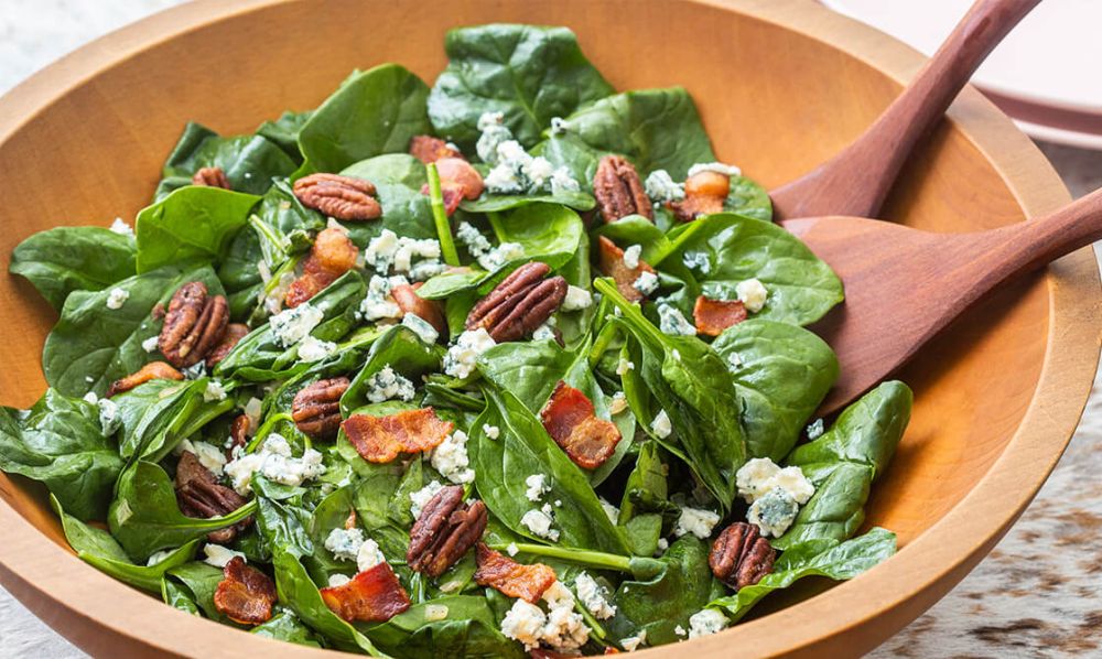 Recipe for Spinach Salad with Warm Bacon Dressing and Pecans